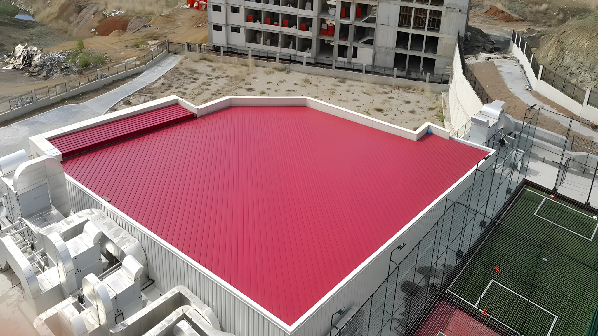 Ankara/İncek Sevgi Koleji – metal çatı uygulaması