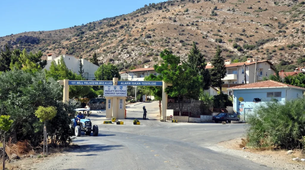 Muğla Radar Binası Metal Kenet Çatı çatı uygulaması